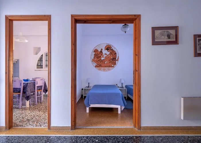 House In Castle * Páros