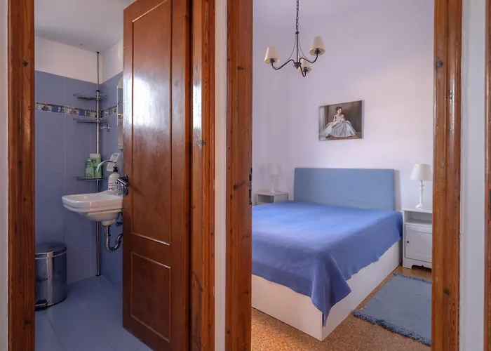 House In Castle Сasa de vacaciones Páros