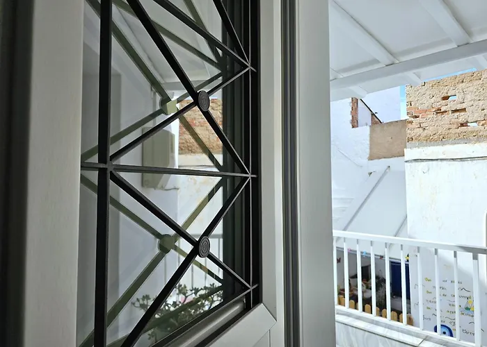 House In Castle 펜션 Páros